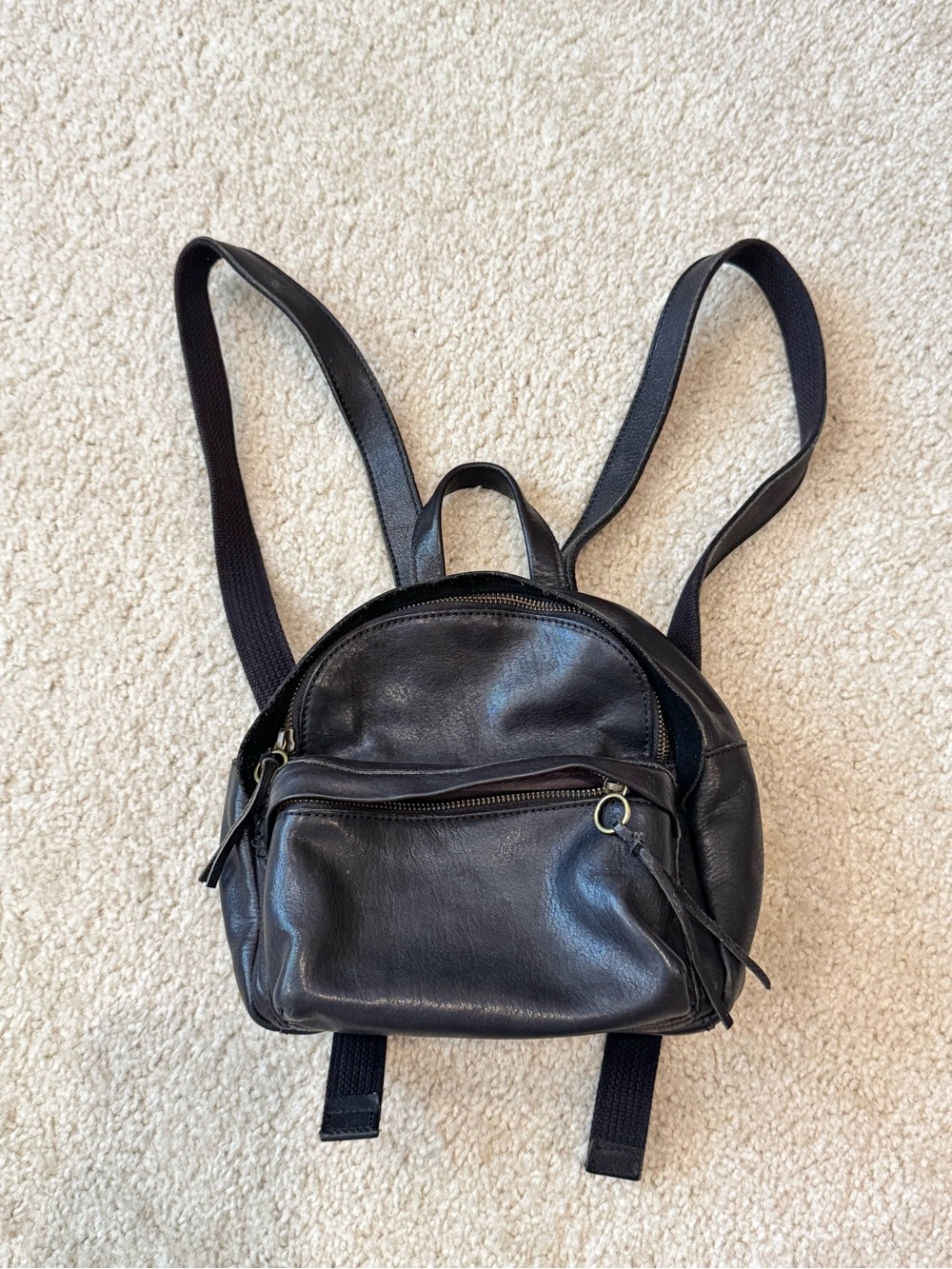 🔹 Like New Madewell Black Leather Mini Backpack